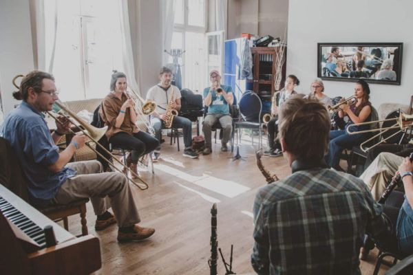 Gemeinsam ein Musikstück komponieren