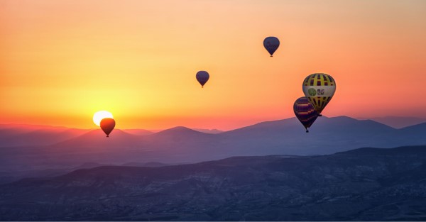 Strassburg Heißluftballons im Sonnenuntergang
