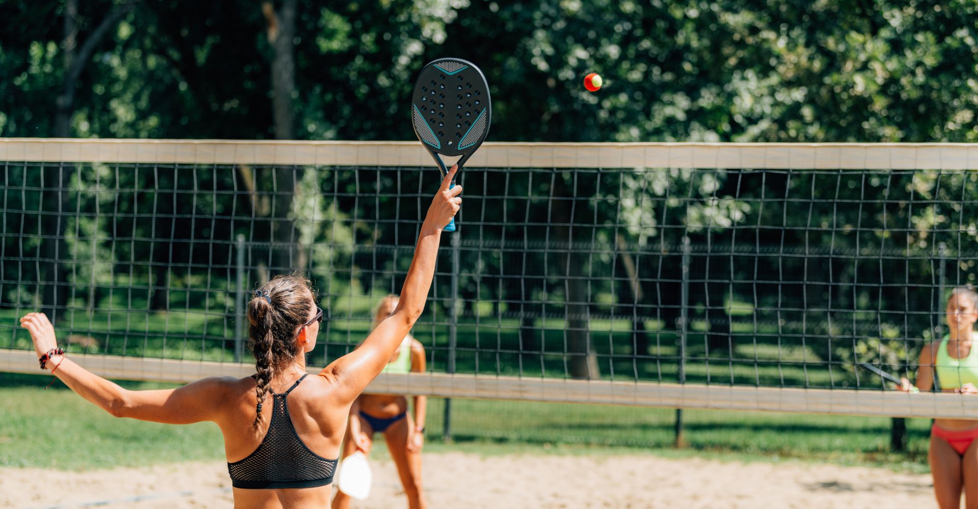 Volleyballspielen am Stand